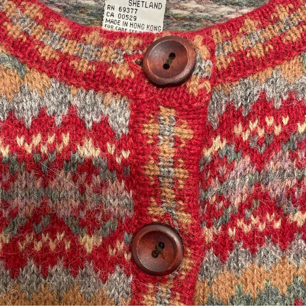 SOLD! VINTAGE Crystal Kobe Sweater Womens Petite S ? Red 100% Shetland Wool - Picture 4 of 7